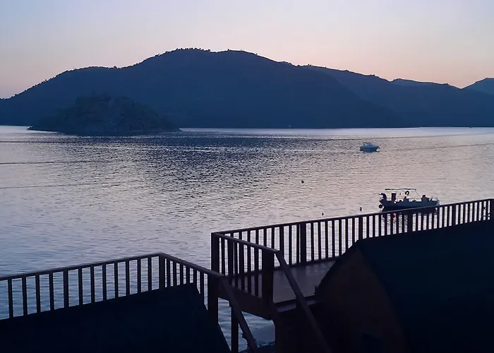 Metto بوزبورون